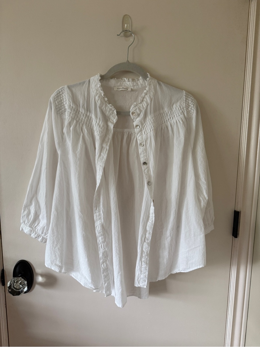 EUC NEUFLORA BLAKELY TOP - WHITE - S